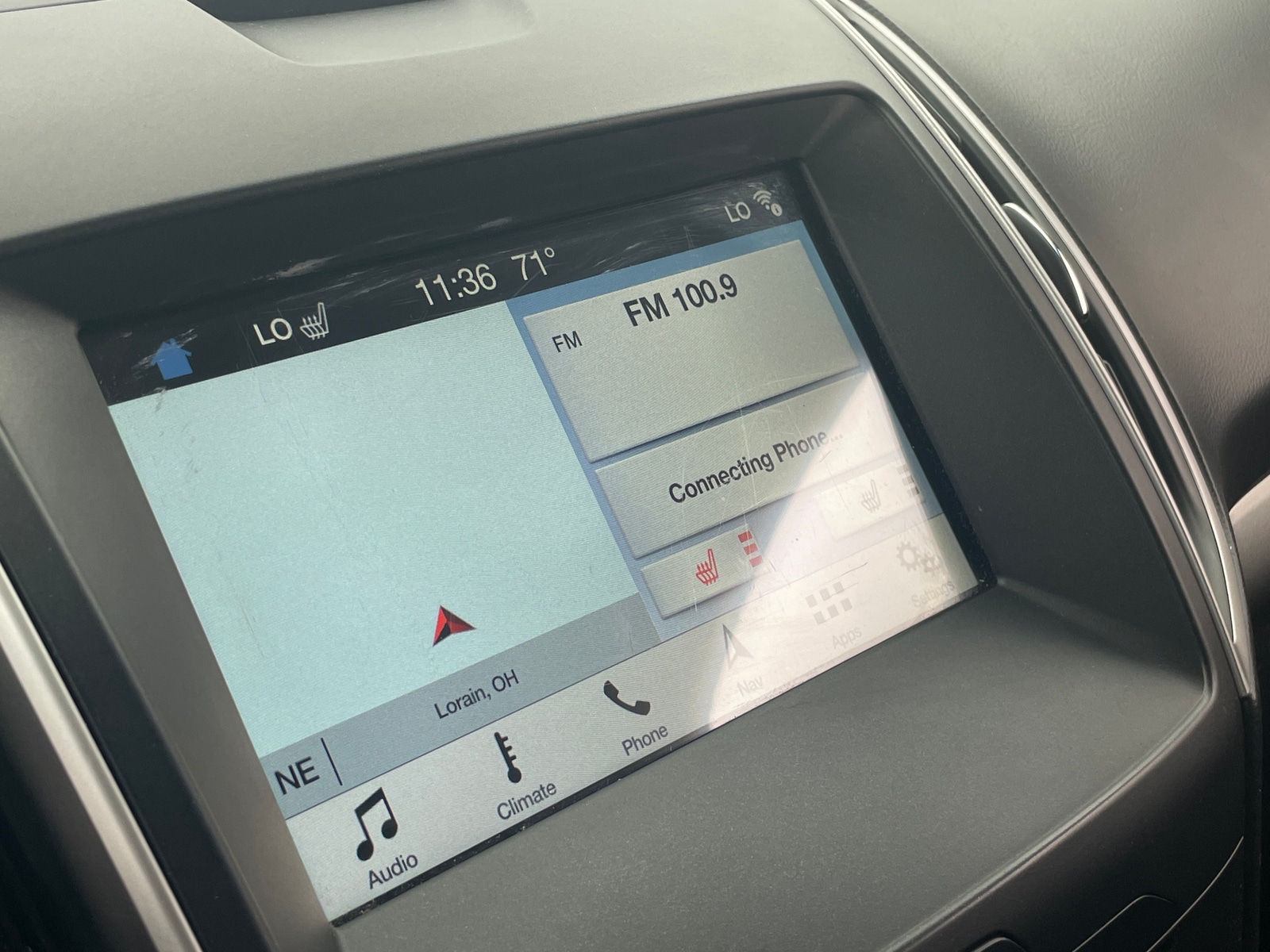Thumbnail: 2018 Ford Edge - 3