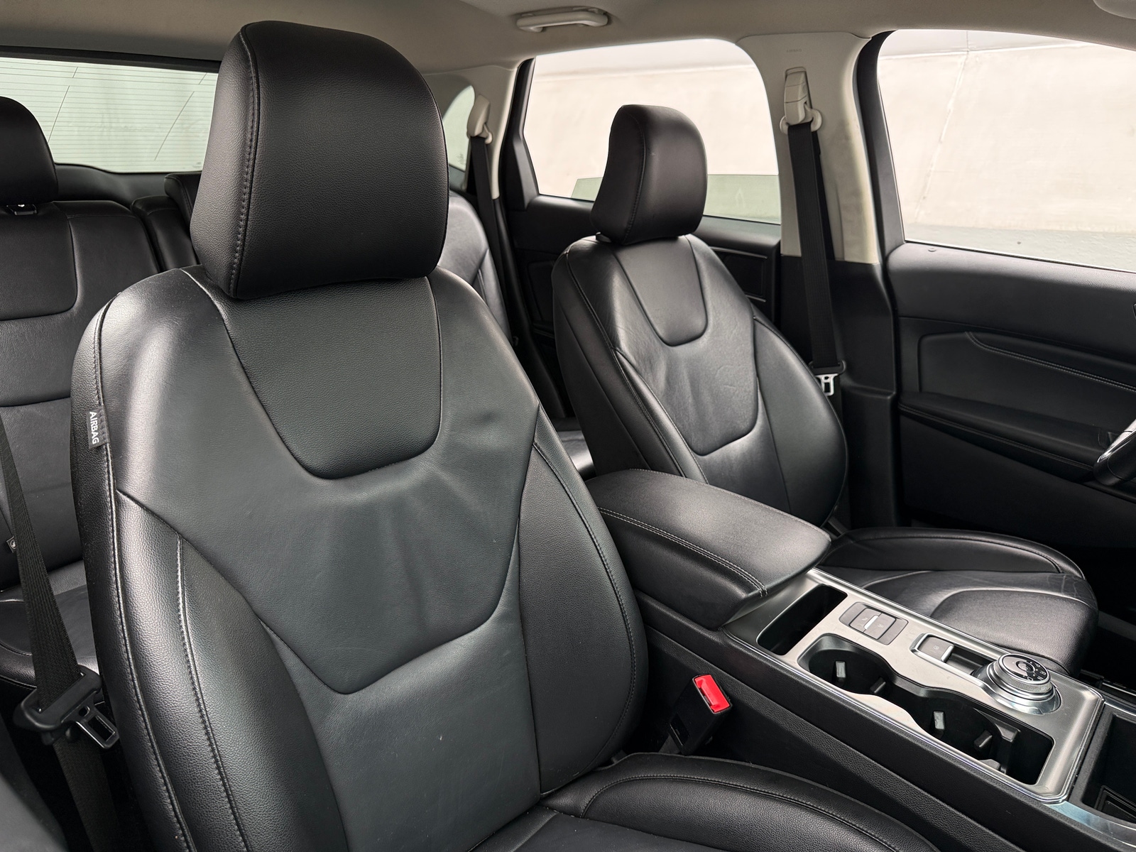 Thumbnail: 2022 Ford Edge - 2