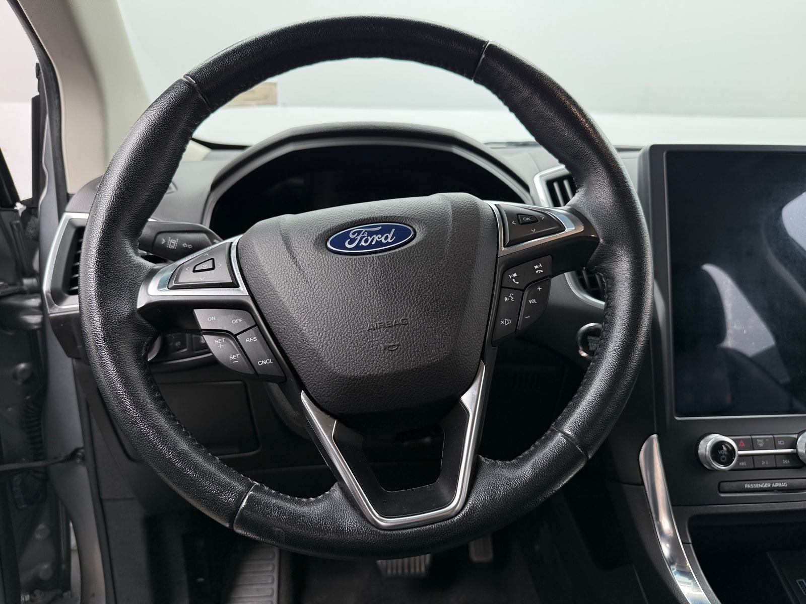 Thumbnail: 2022 Ford Edge - 5