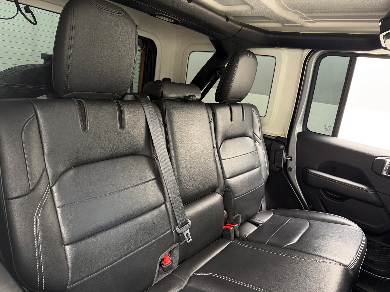 Thumbnail: 2021 Jeep Wrangler - 5