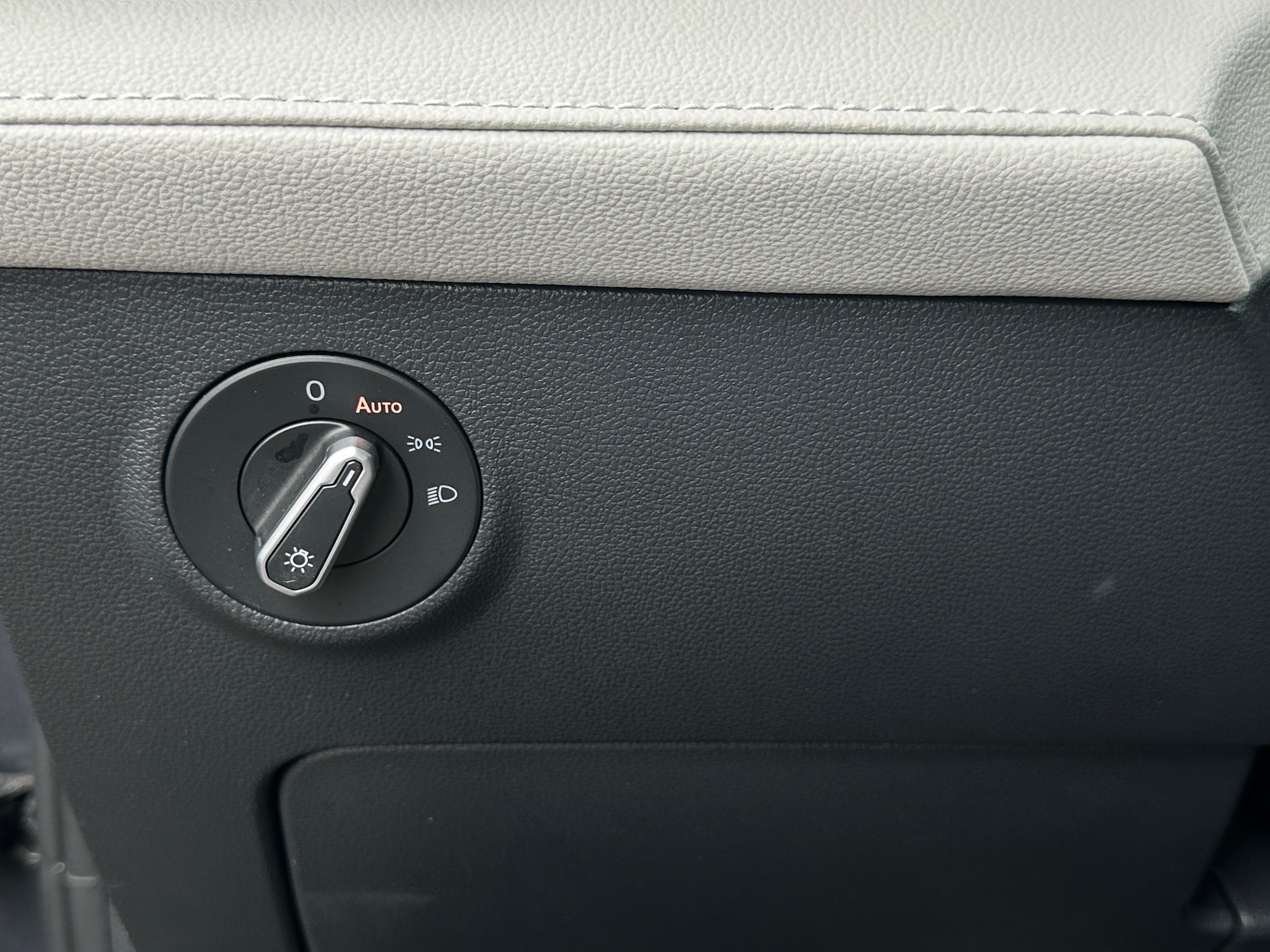 2025 Volkswagen Taos S - Photo 3