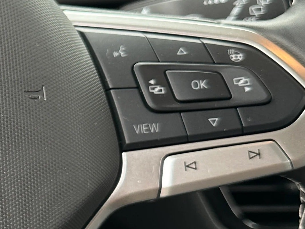 2025 Volkswagen Taos S - Photo 15