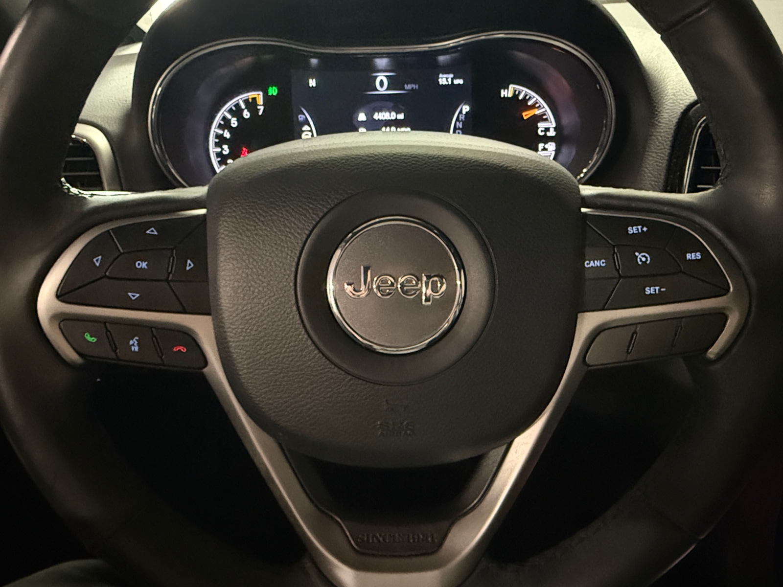 Thumbnail: 2019 Jeep Grand Cherokee - 5