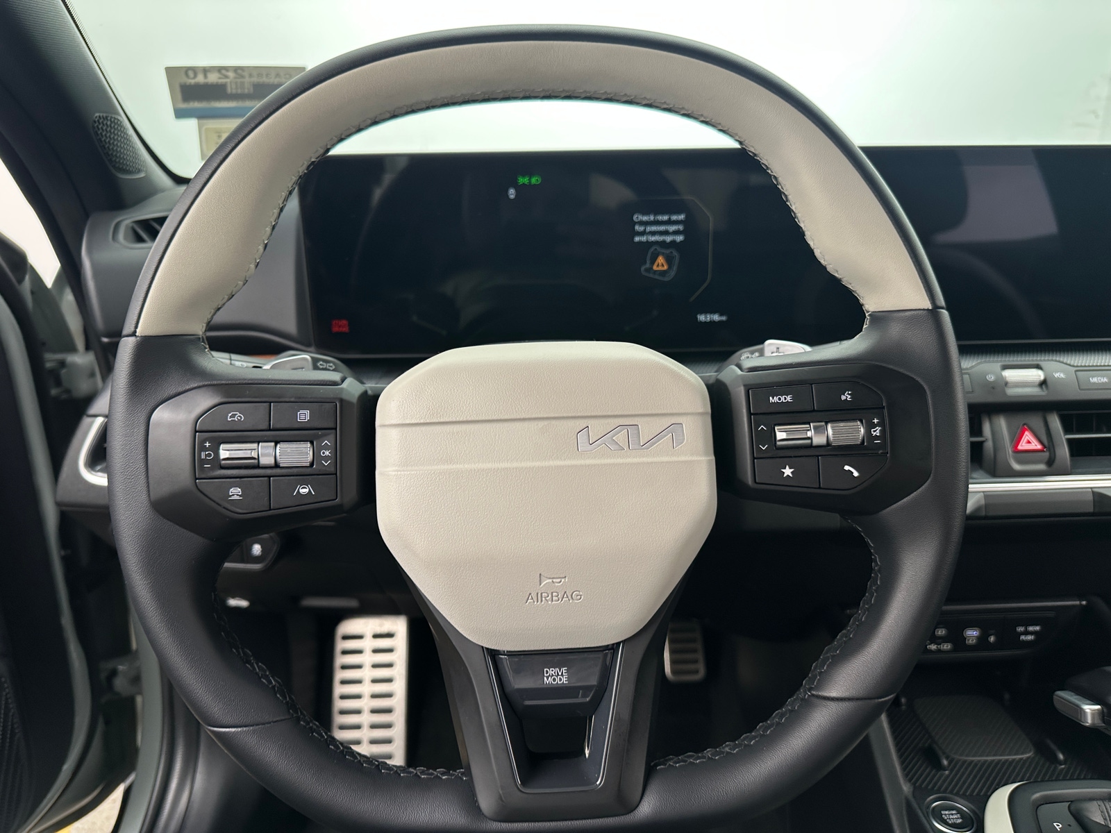 Thumbnail: 2025 Kia K4 - 4