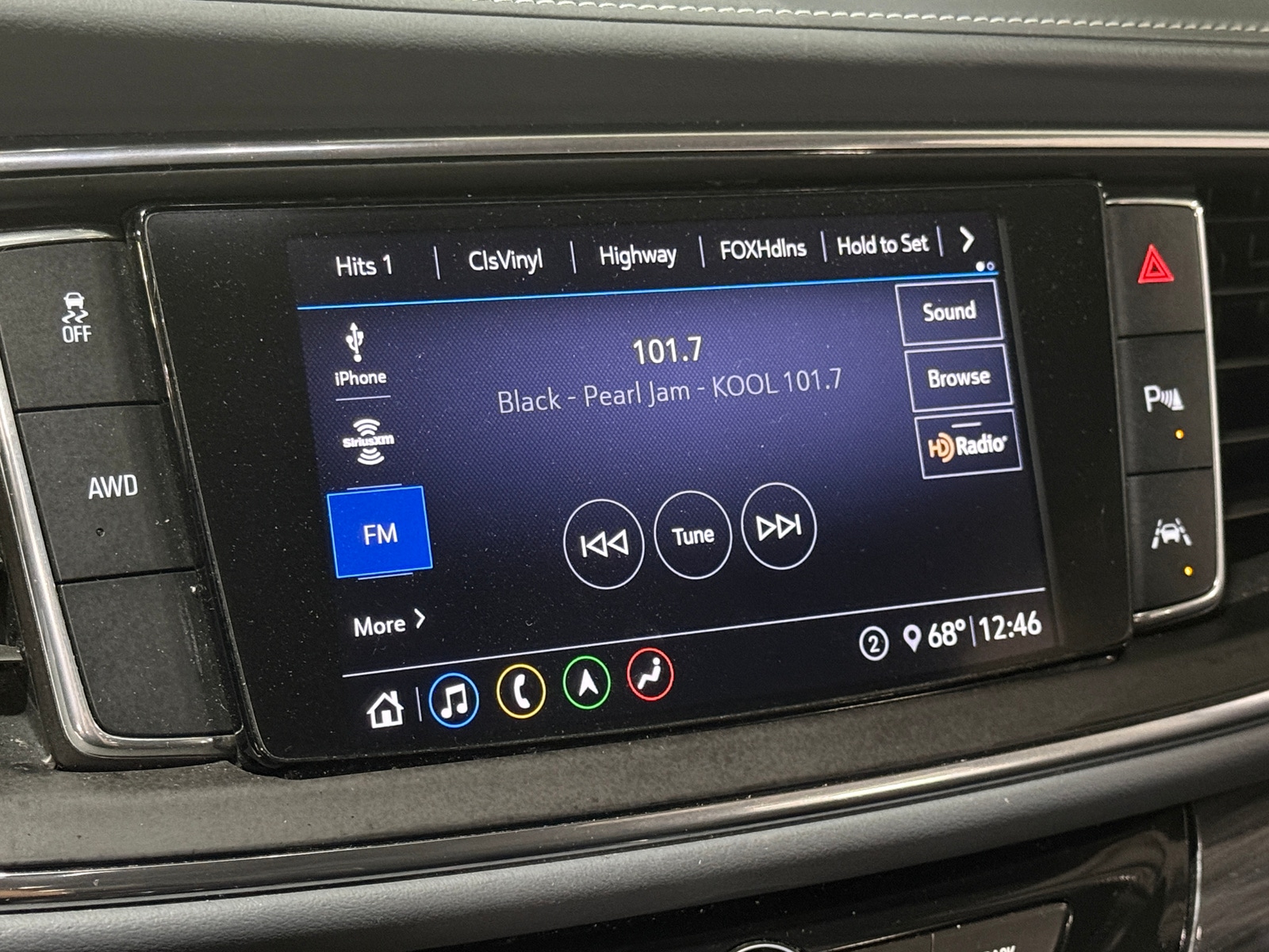 Thumbnail: 2020 Buick Enclave - 3