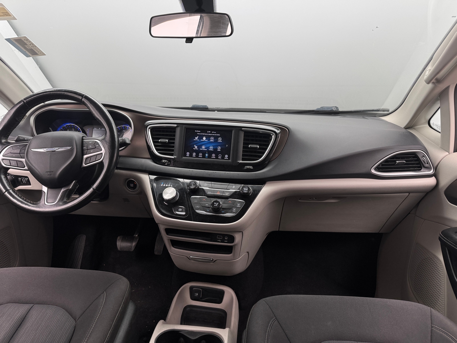 Thumbnail: 2020 Chrysler Voyager - 3