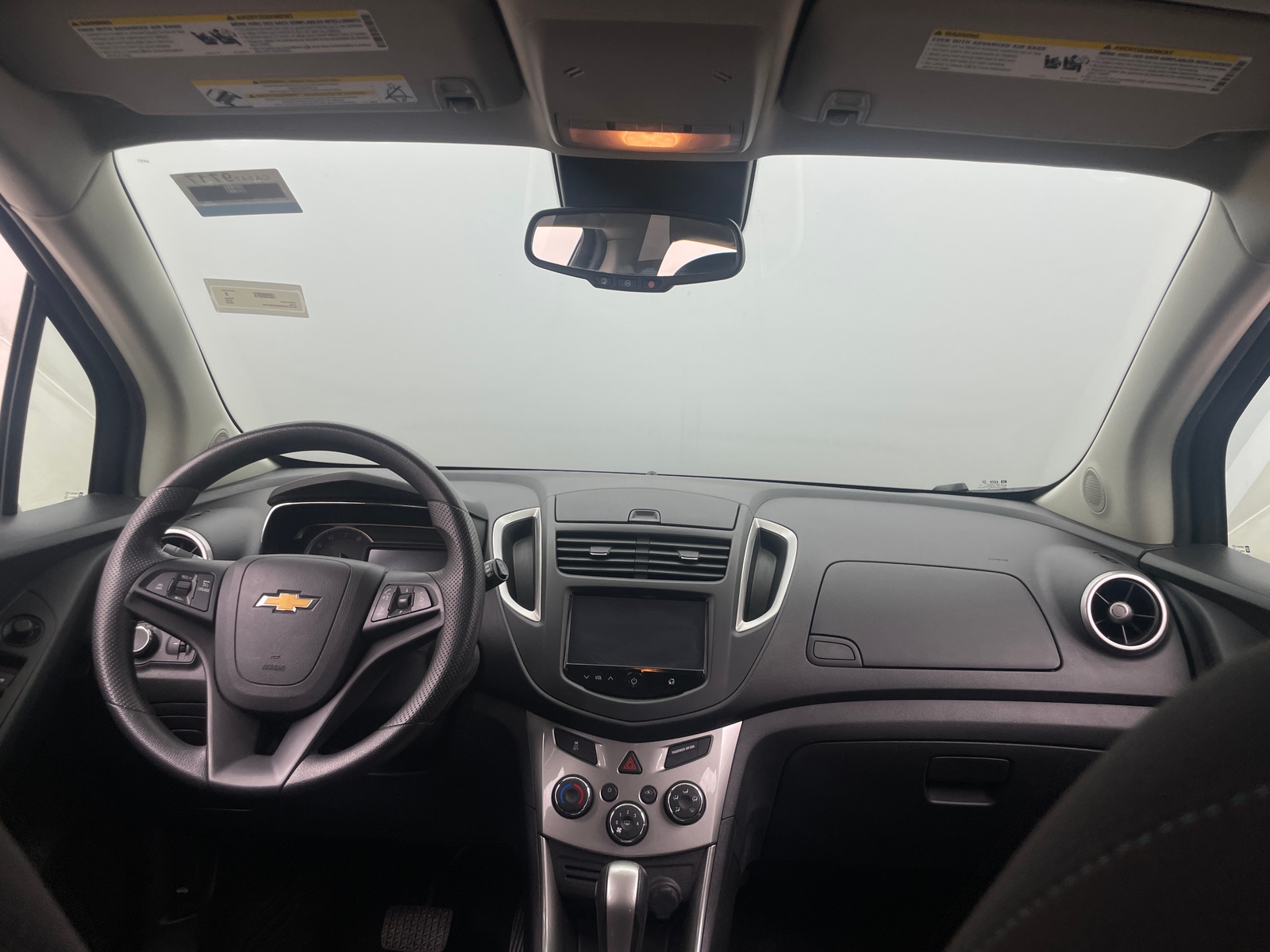 Thumbnail: 2016 Chevrolet Trax - 3
