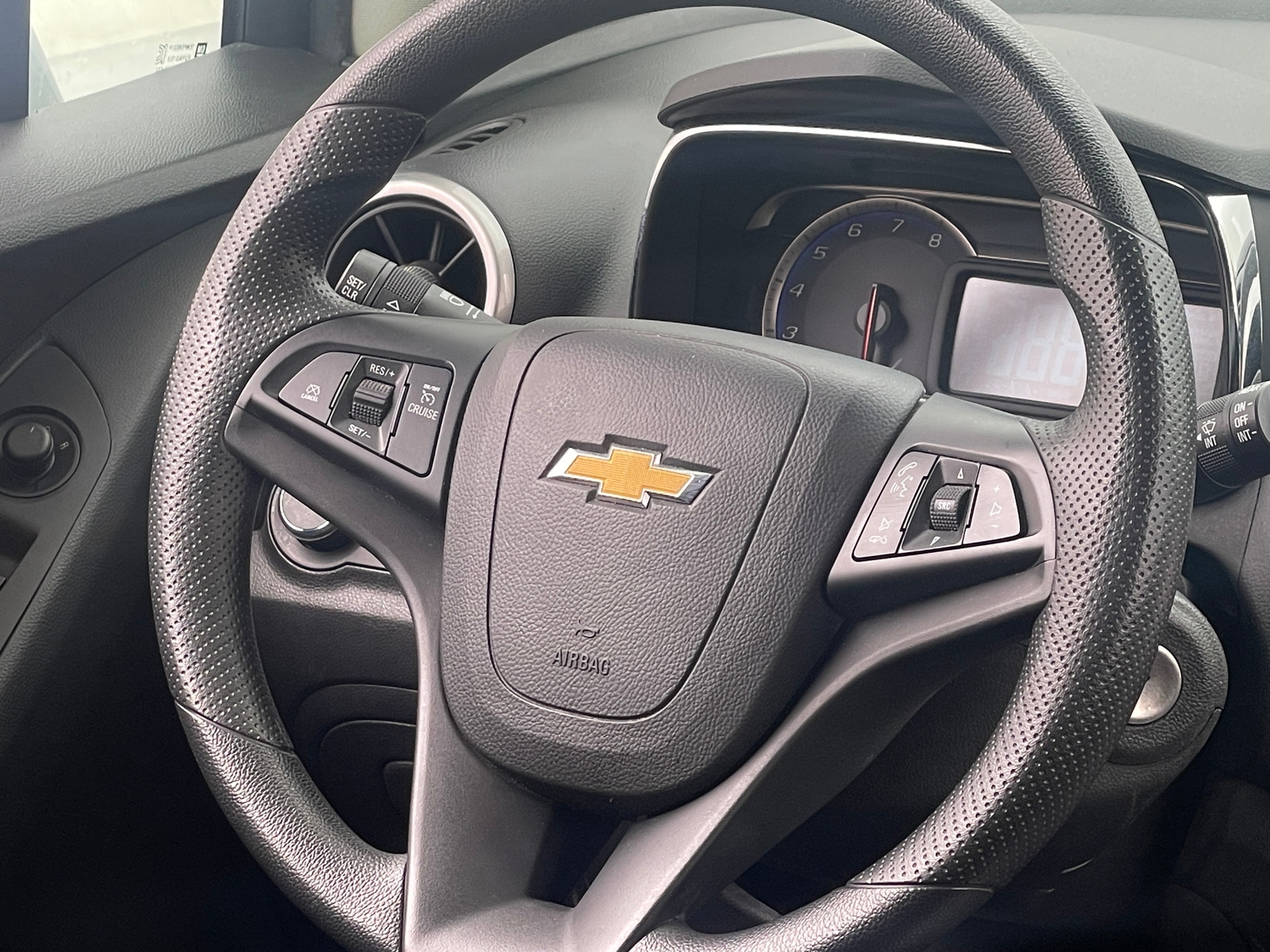 Thumbnail: 2016 Chevrolet Trax - 5