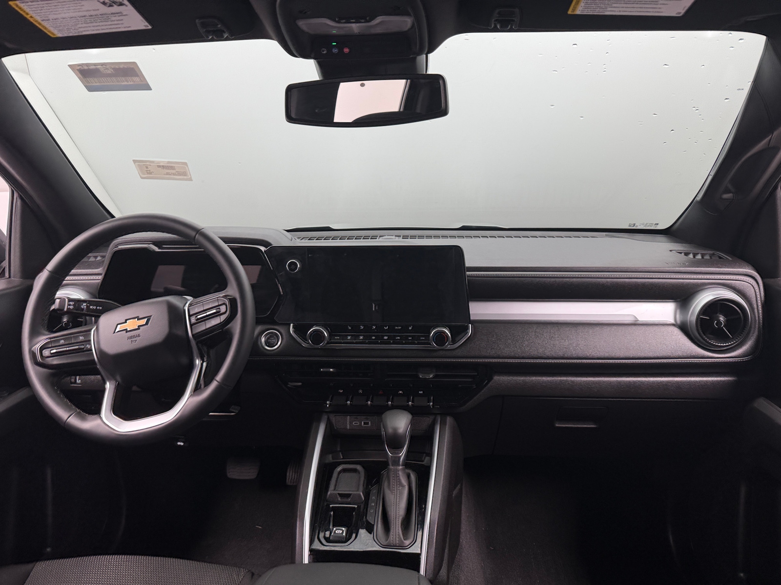 Thumbnail: 2024 Chevrolet Colorado - 3