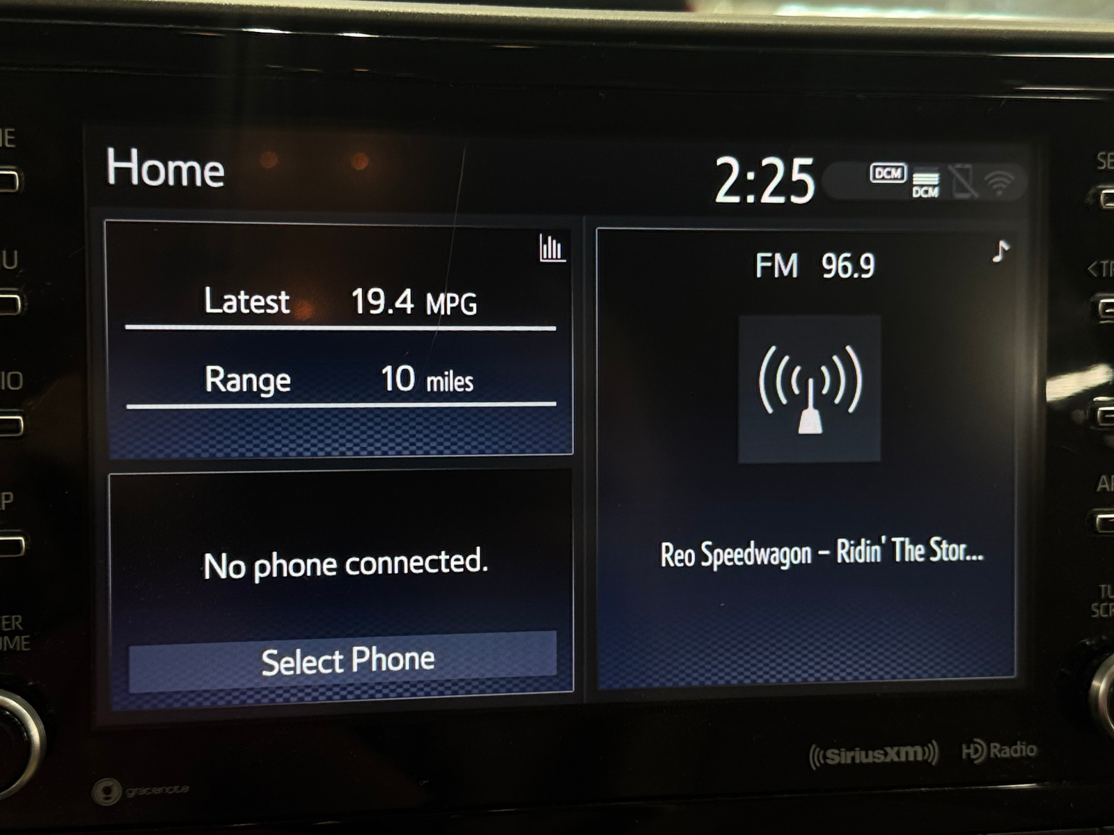 Thumbnail: 2021 Toyota Highlander - 3