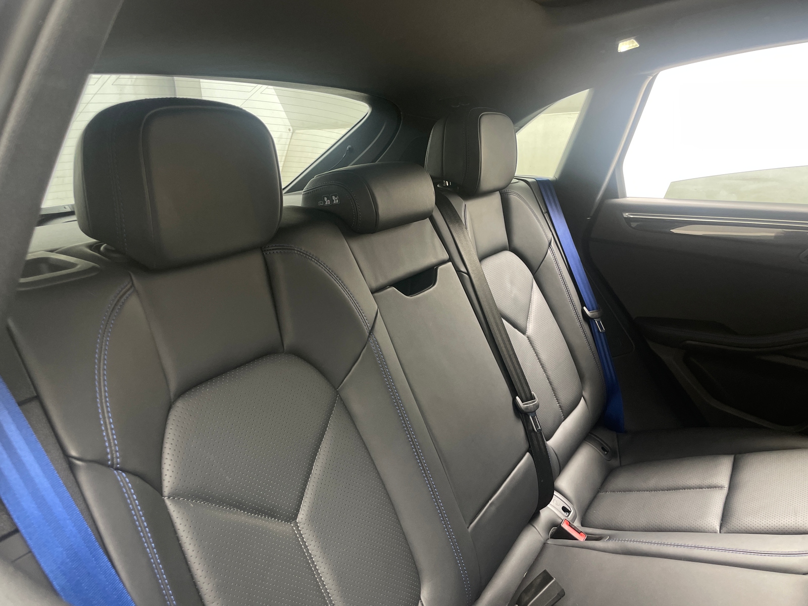 Thumbnail: 2023 Porsche Macan - 5