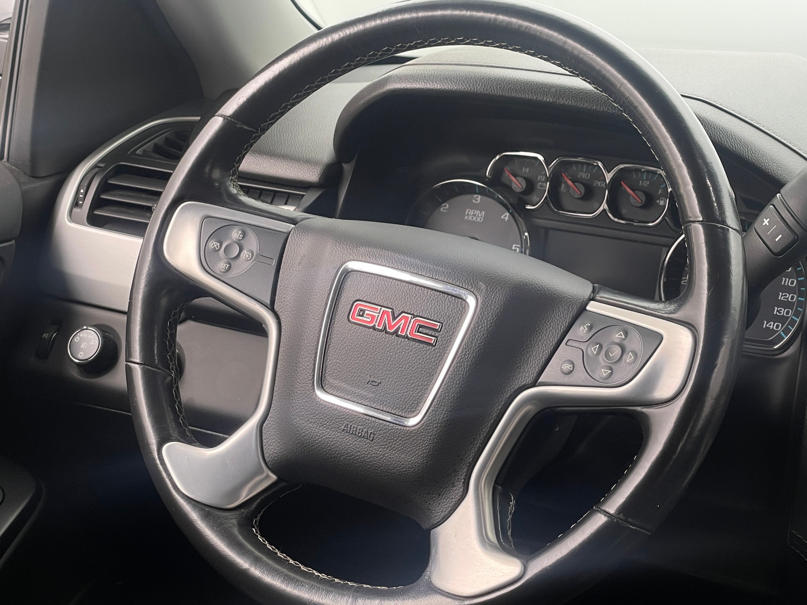 Thumbnail: 2019 GMC Yukon - 5