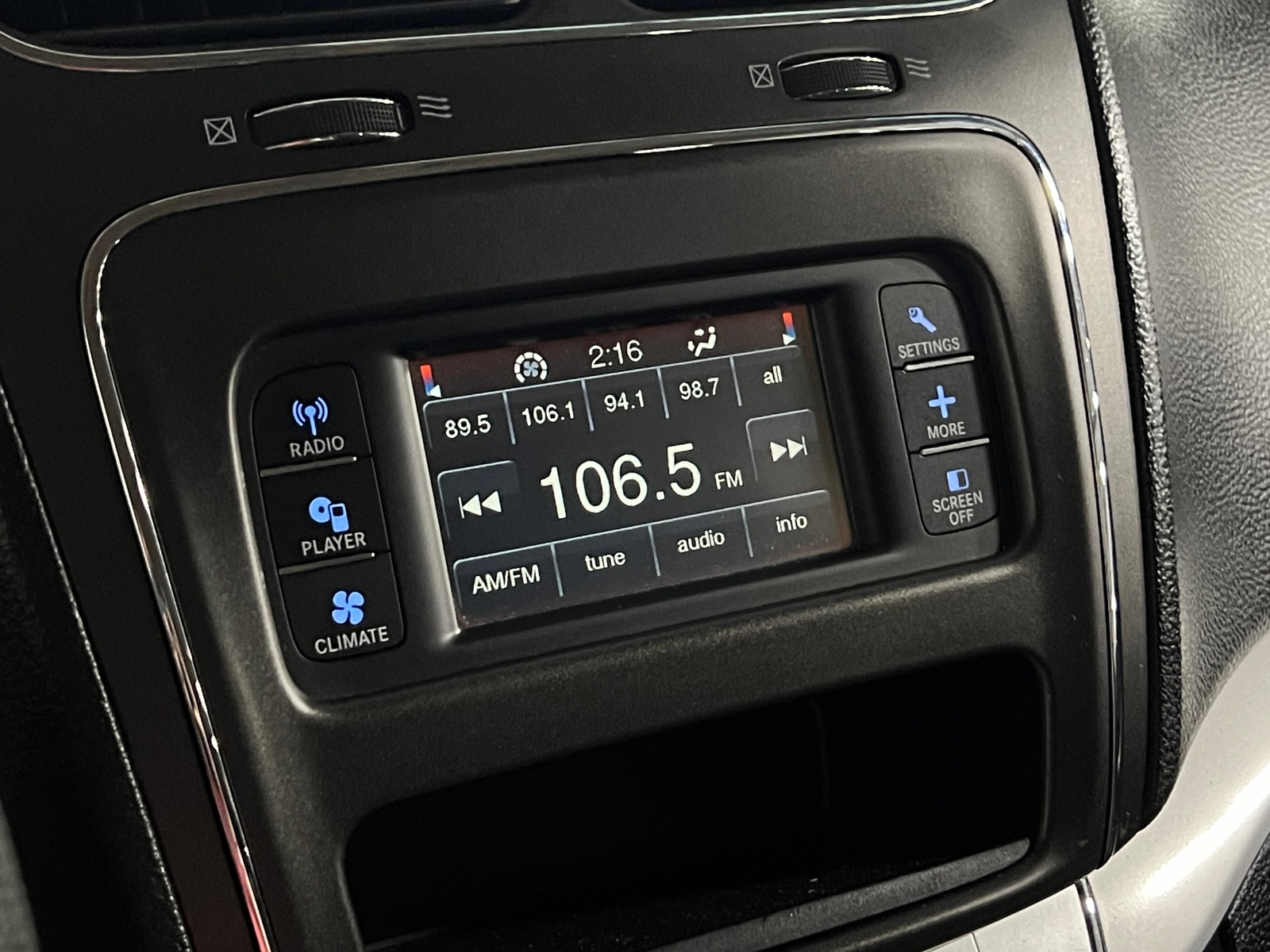 Thumbnail: 2018 Dodge Journey - 4