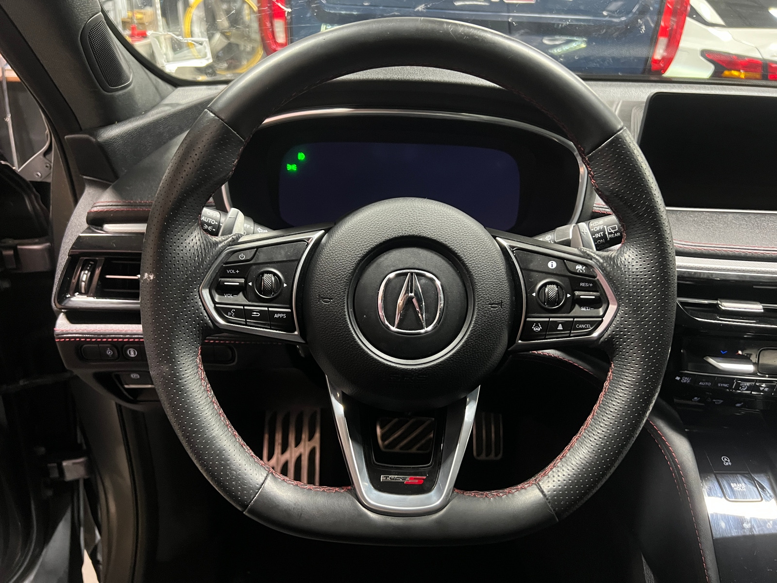 Thumbnail: 2022 Acura MDX - 4