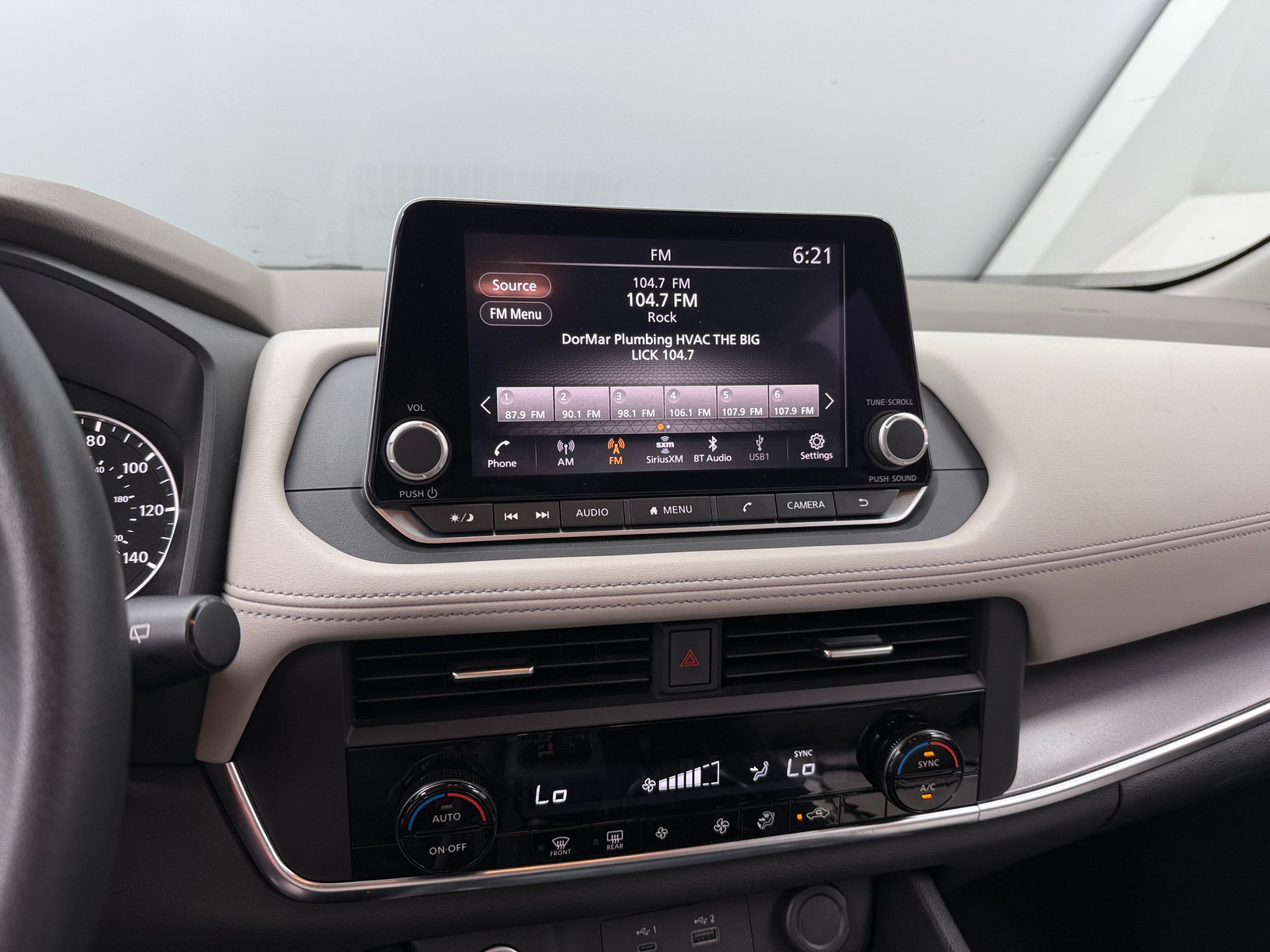 Thumbnail: 2023 Nissan Rogue - 4