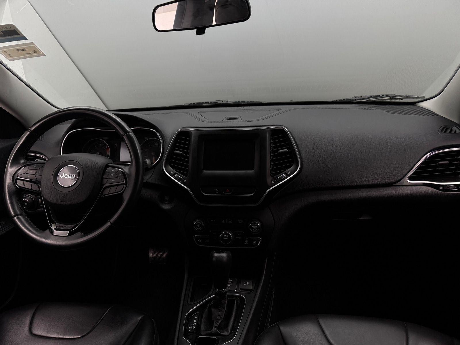 Thumbnail: 2020 Jeep Cherokee - 3