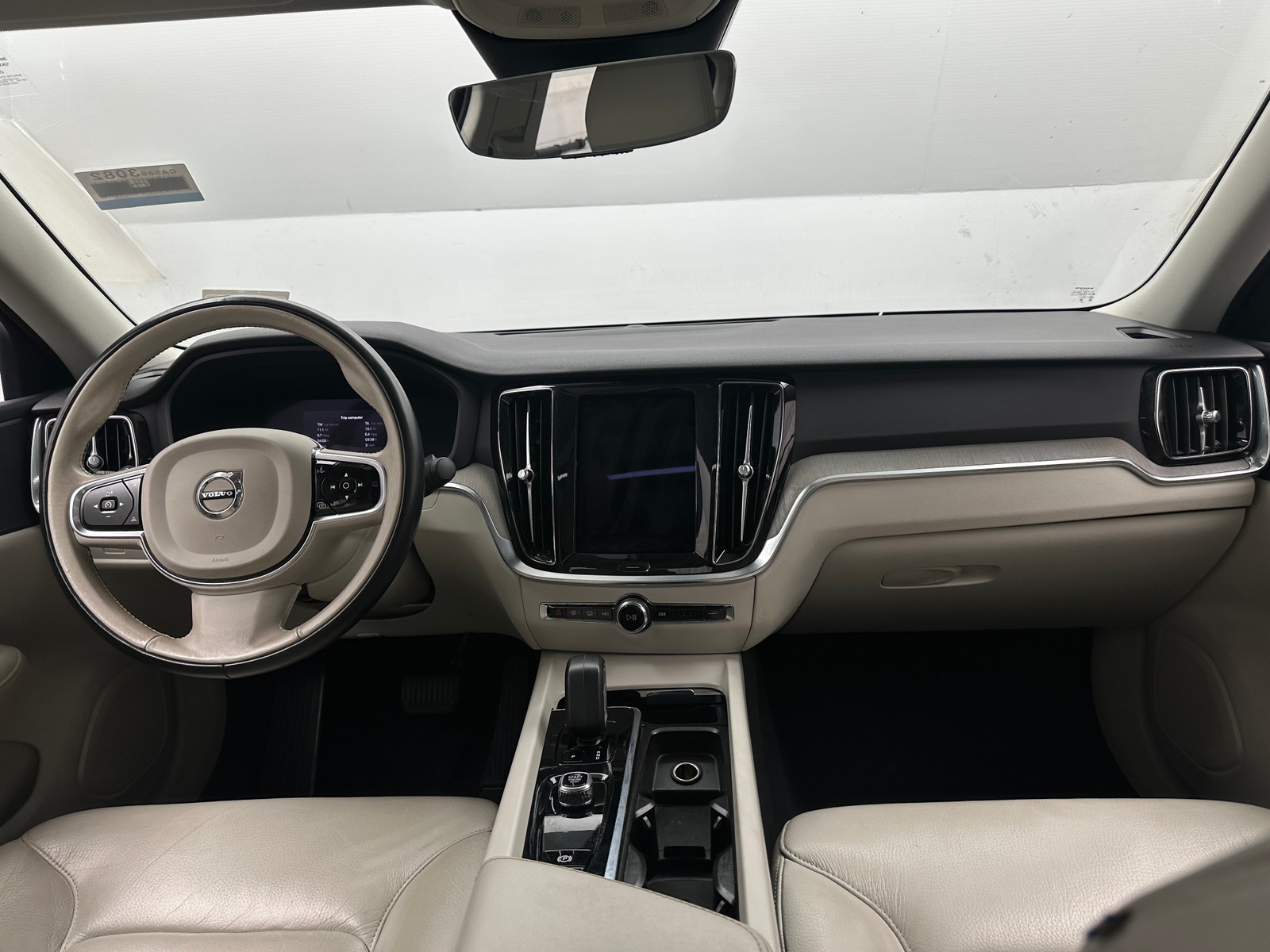 Thumbnail: 2024 Volvo S60 - 2