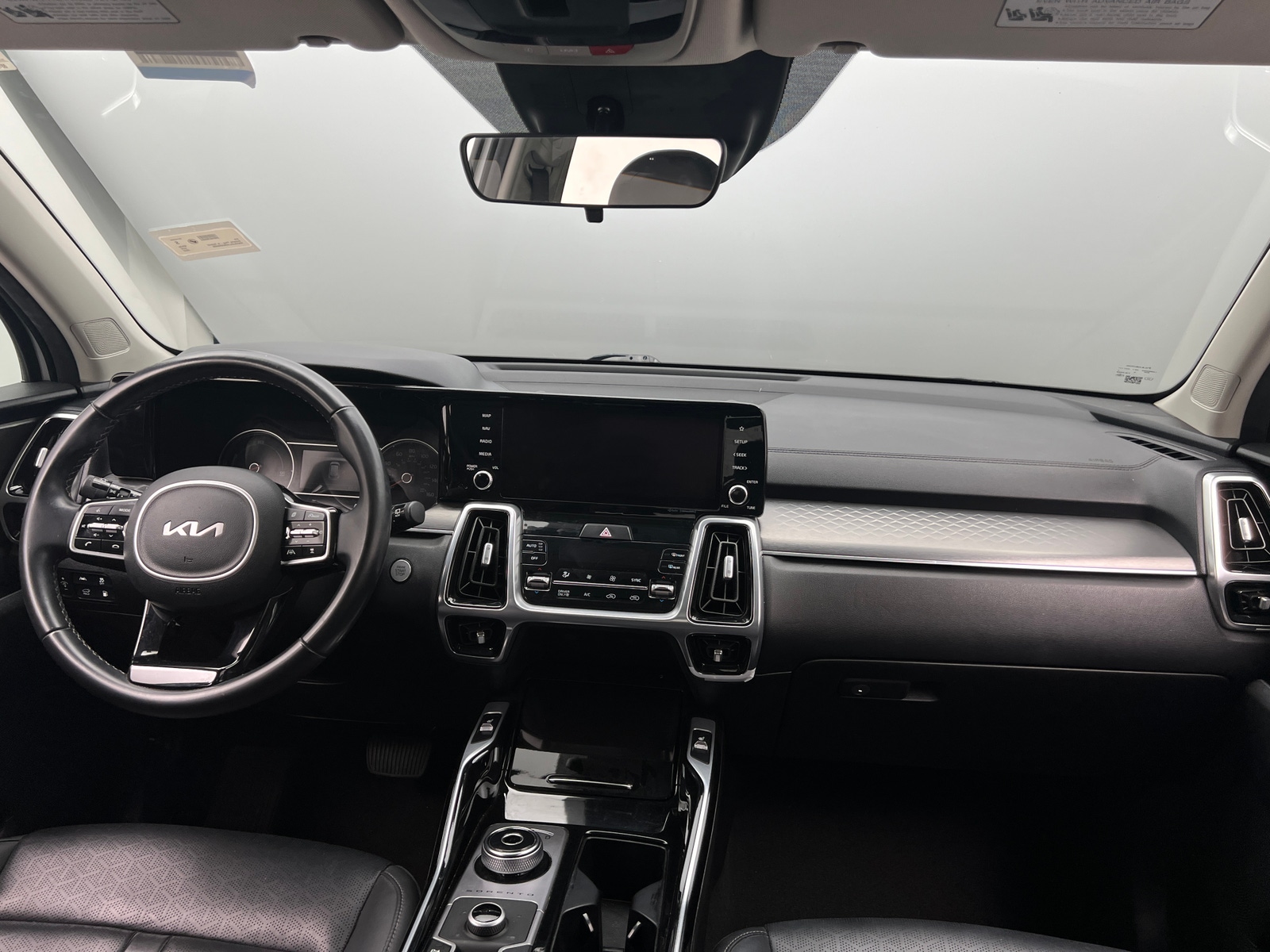 Thumbnail: 2022 Kia Sorento - 2