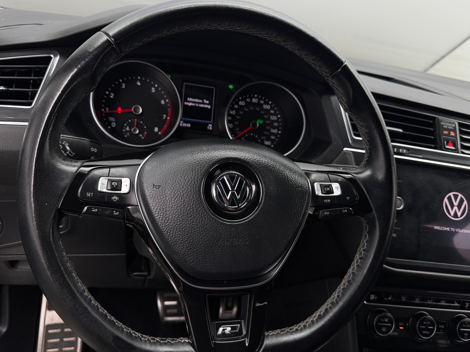 Thumbnail: 2021 Volkswagen Tiguan - 4