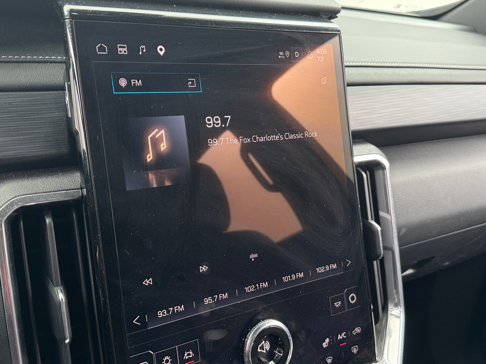 Thumbnail: 2025 GMC Acadia - 4