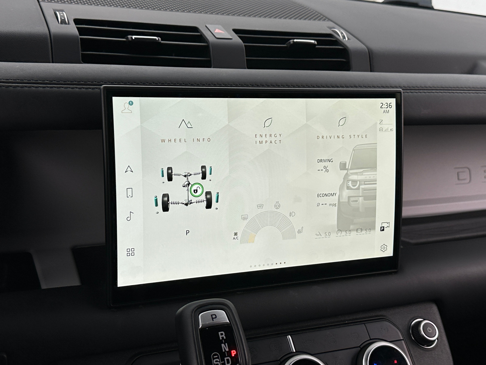 Thumbnail: 2025 Land Rover Defender - 3