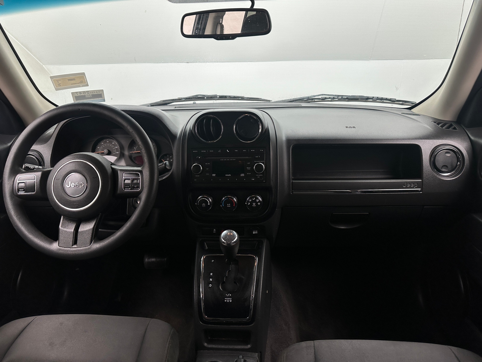 Thumbnail: 2017 Jeep Patriot - 3