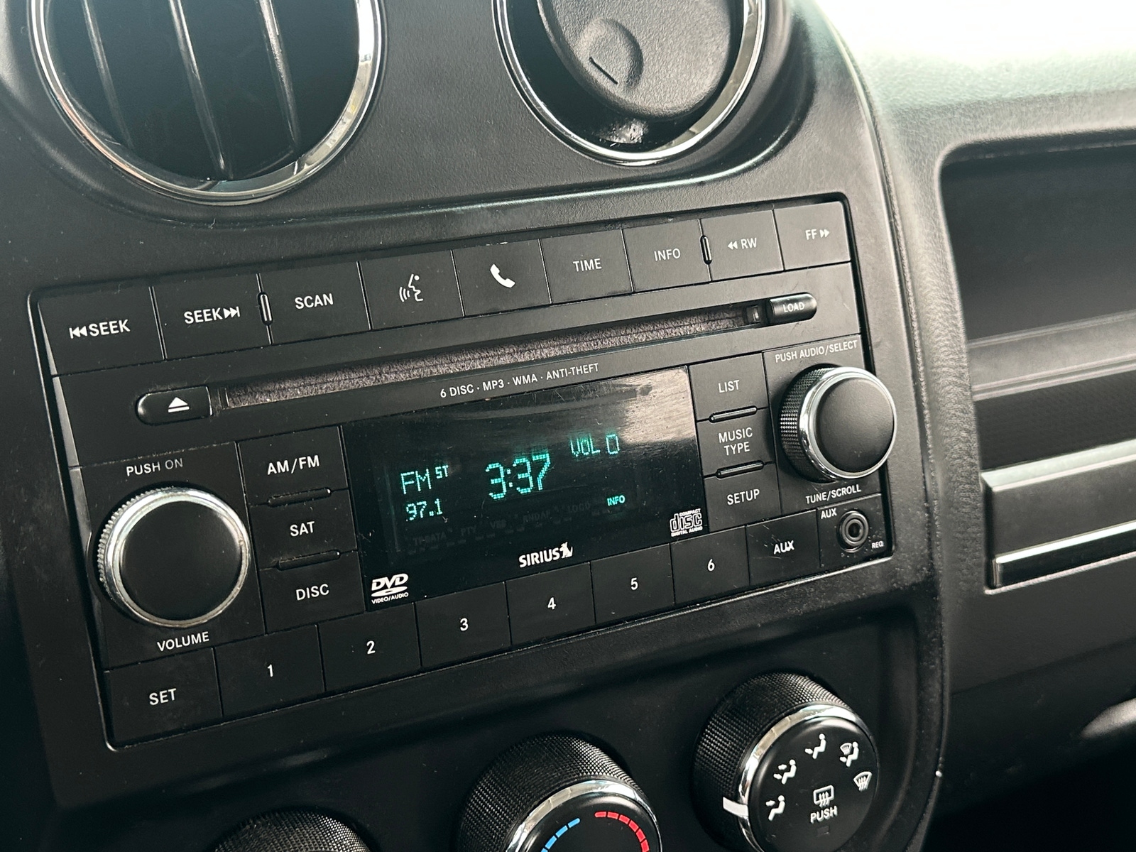Thumbnail: 2017 Jeep Patriot - 4
