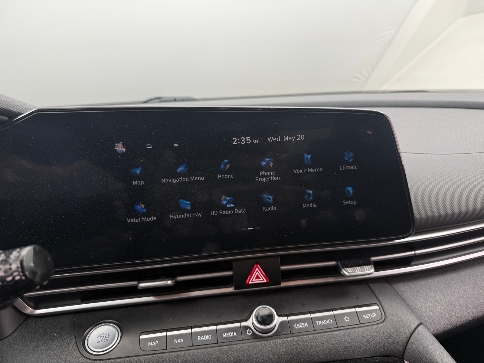 Thumbnail: 2023 Hyundai Elantra - 4