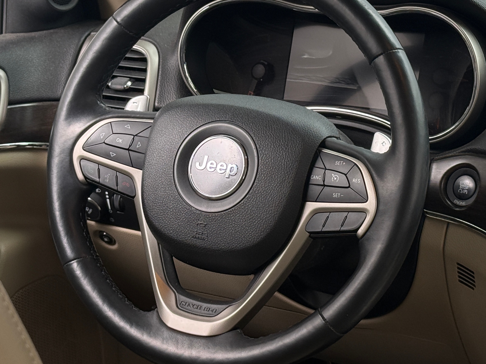 Thumbnail: 2014 Jeep Grand Cherokee - 4