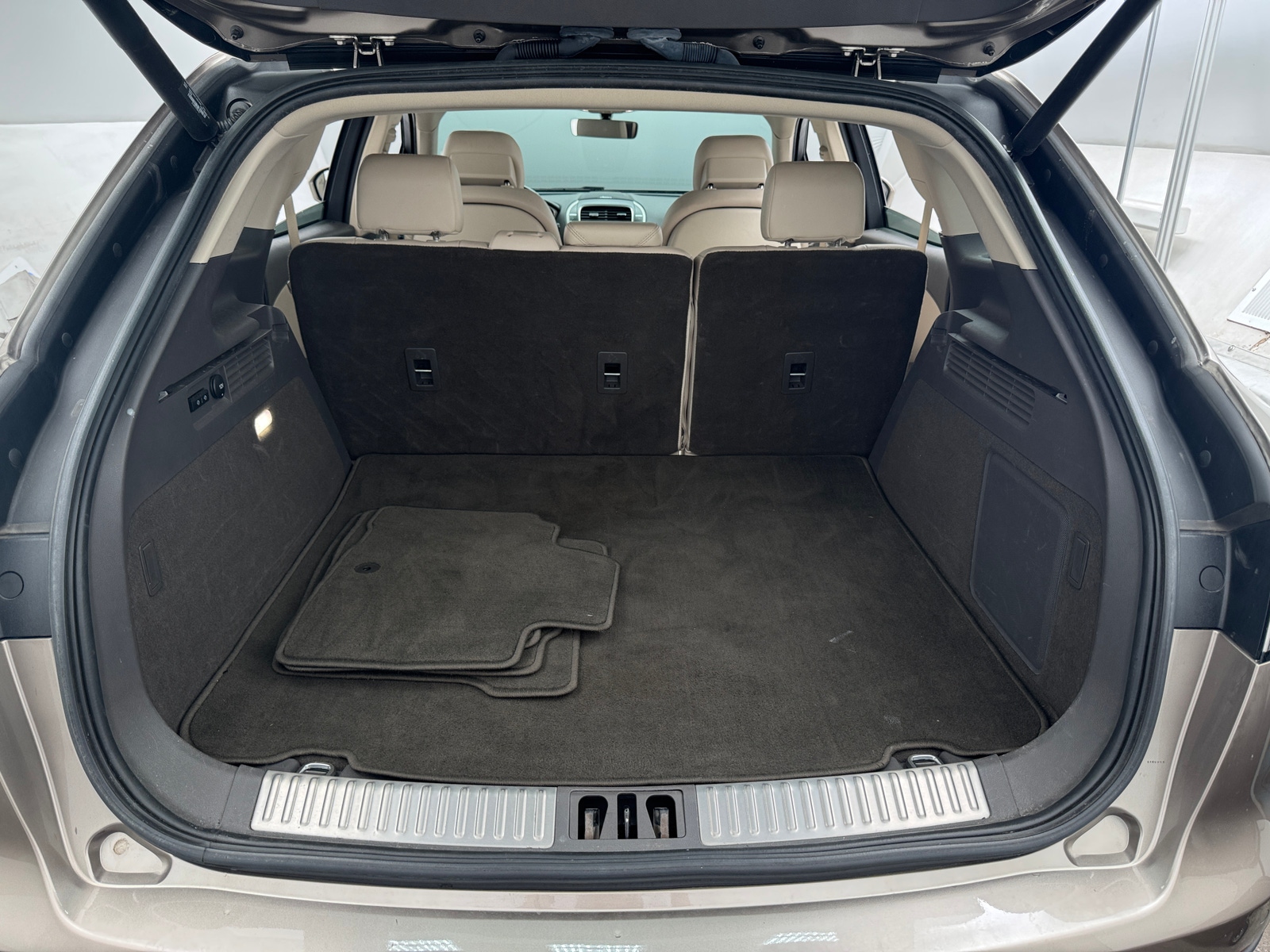 Thumbnail: 2019 Lincoln Nautilus - 6