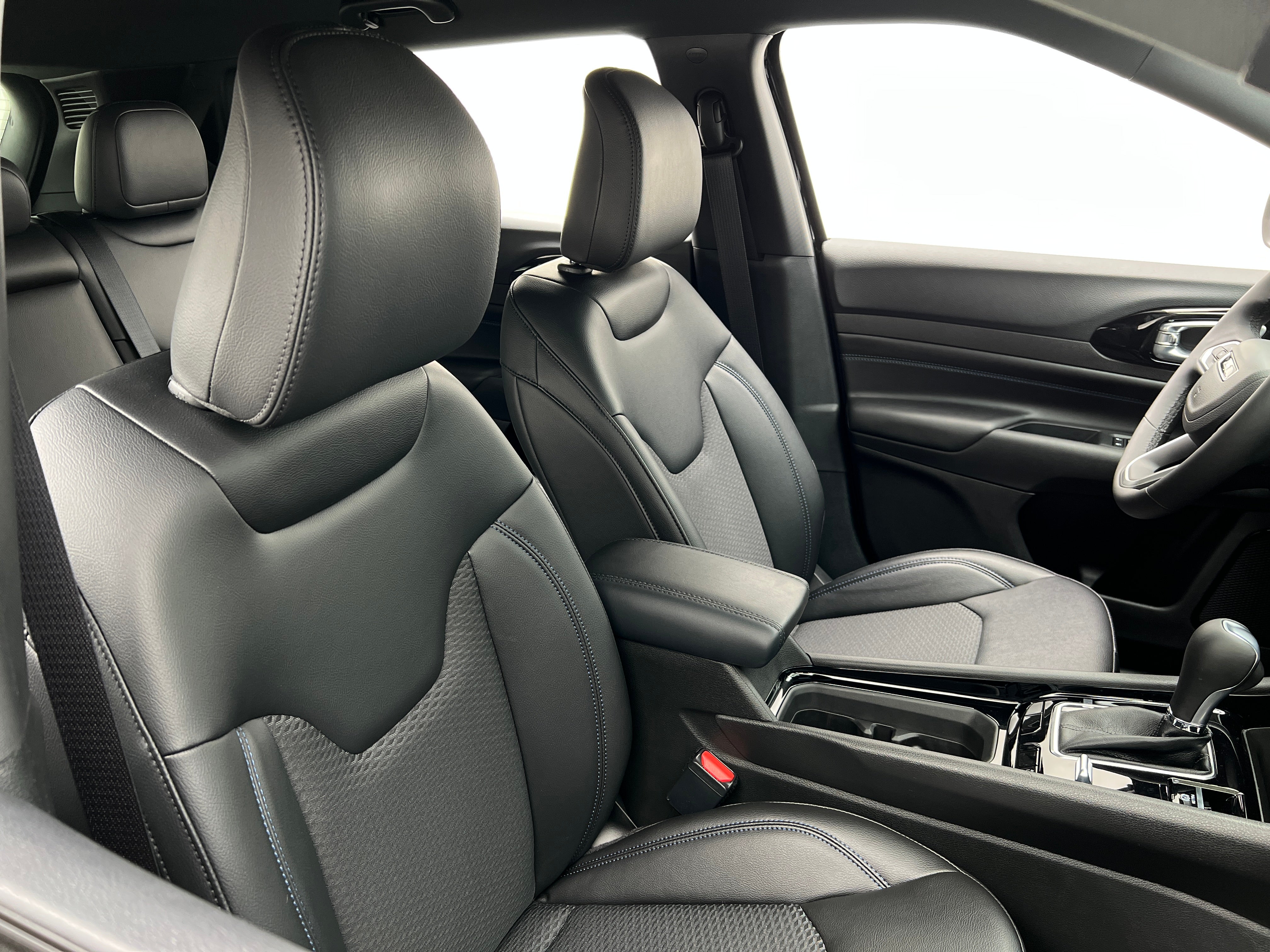 2026 Jeep Compass Altitude 4X4's photo