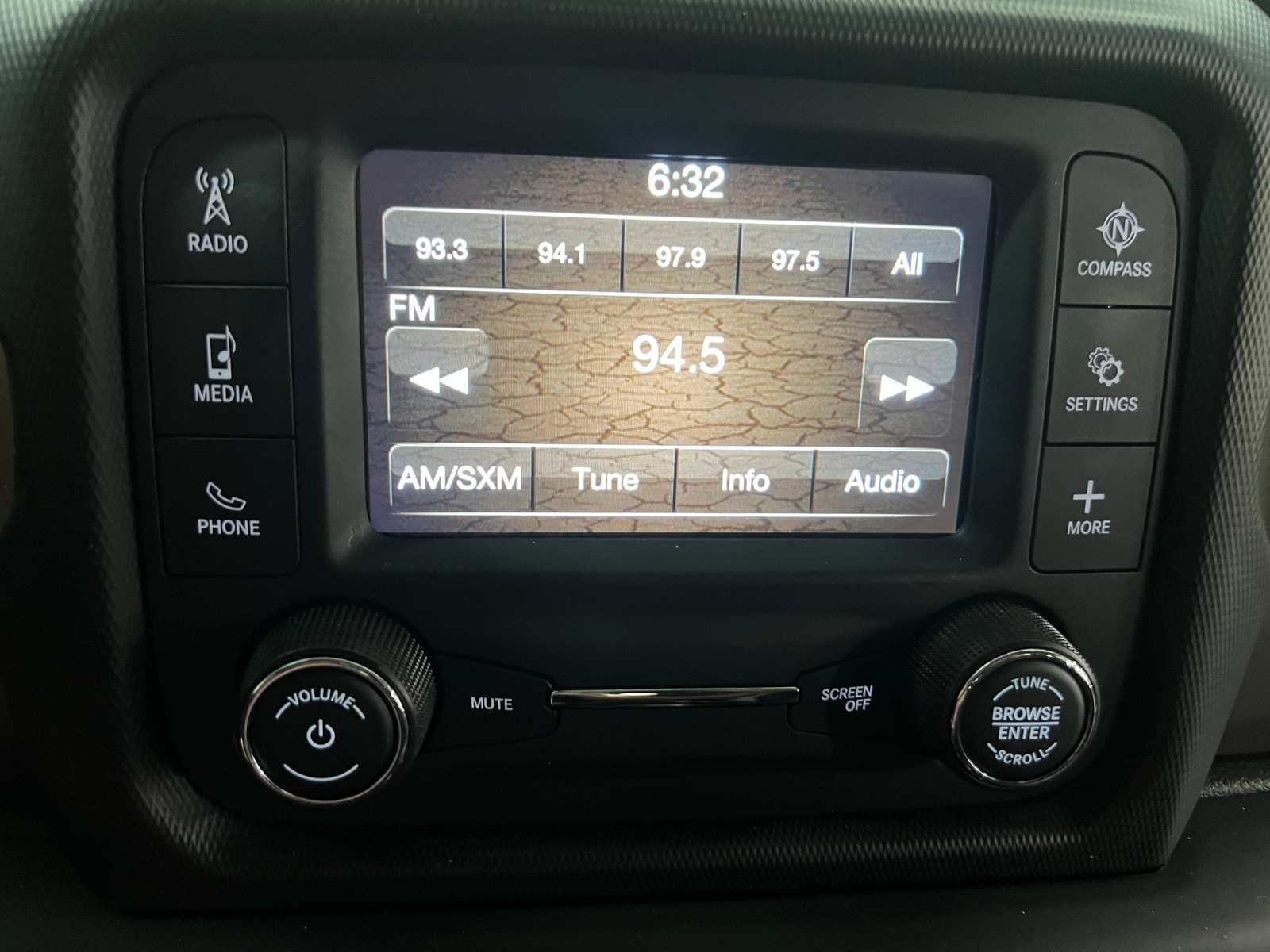 Thumbnail: 2020 Jeep Wrangler - 4