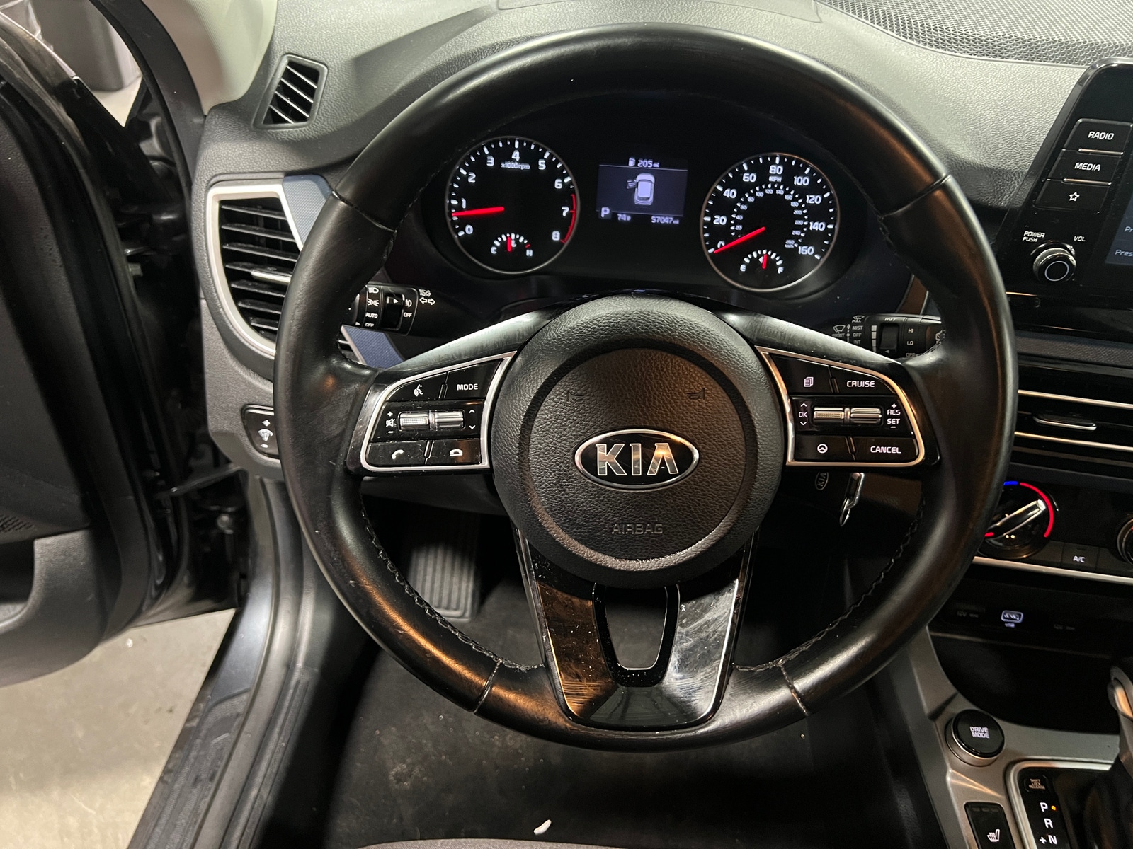 Thumbnail: 2021 Kia Seltos - 4