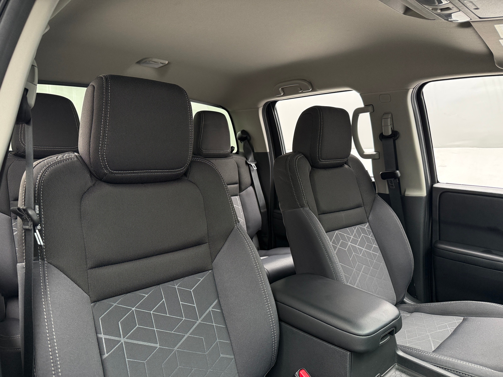Thumbnail: 2025 Nissan Frontier - 2