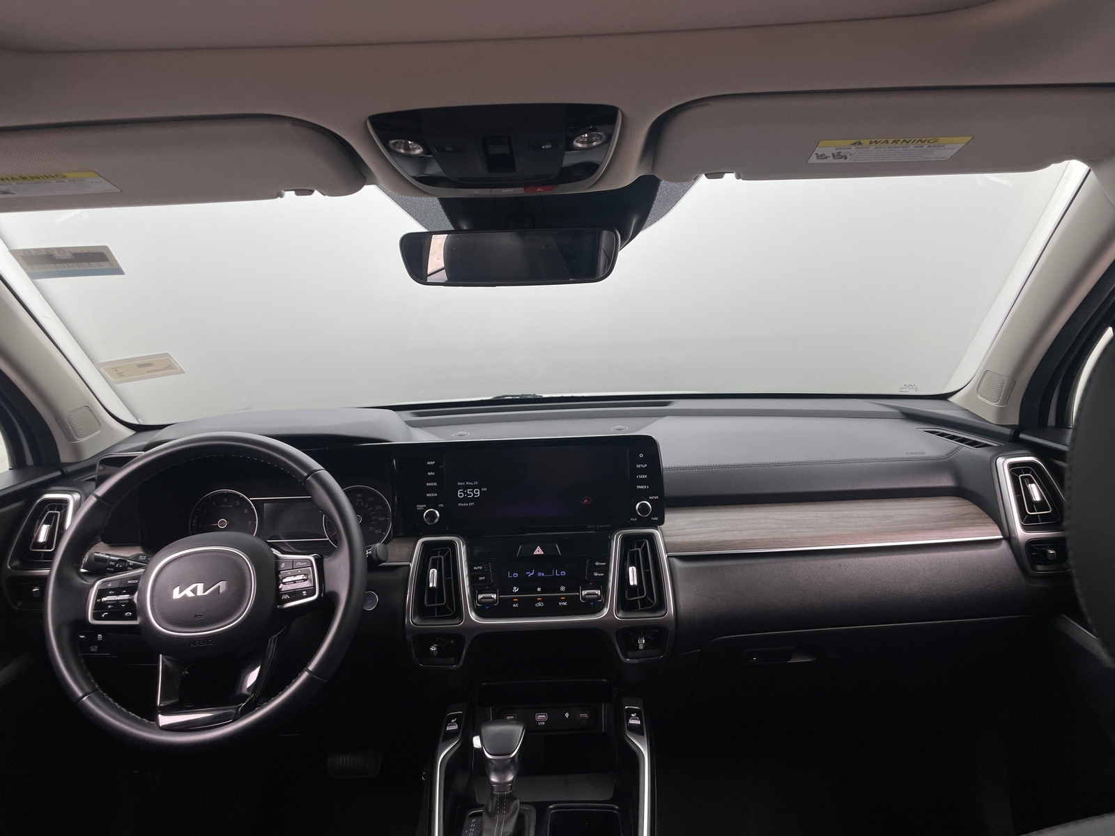 Thumbnail: 2023 Kia Sorento - 2