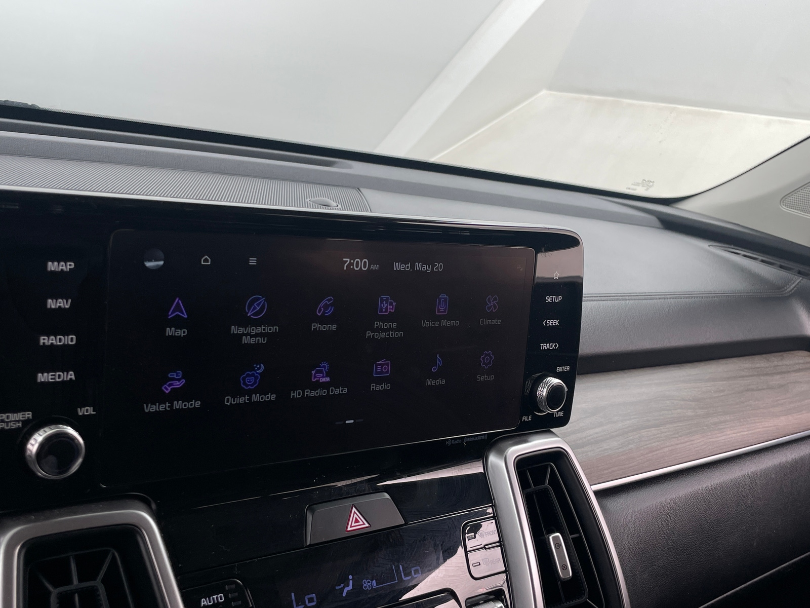 Thumbnail: 2023 Kia Sorento - 3
