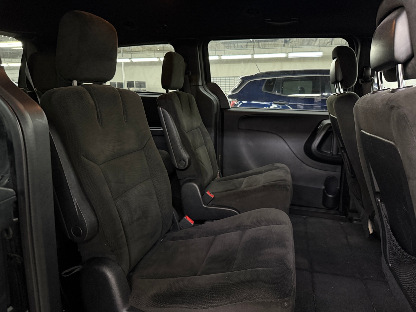 Thumbnail: 2016 Dodge Grand Caravan - 6