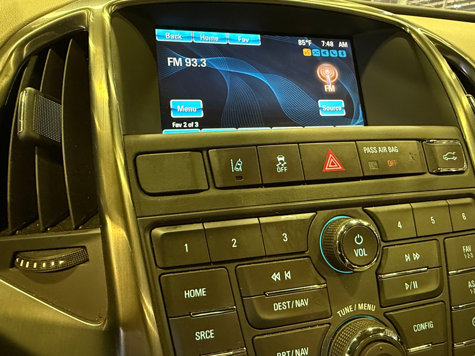 Thumbnail: 2016 Buick Verano - 3