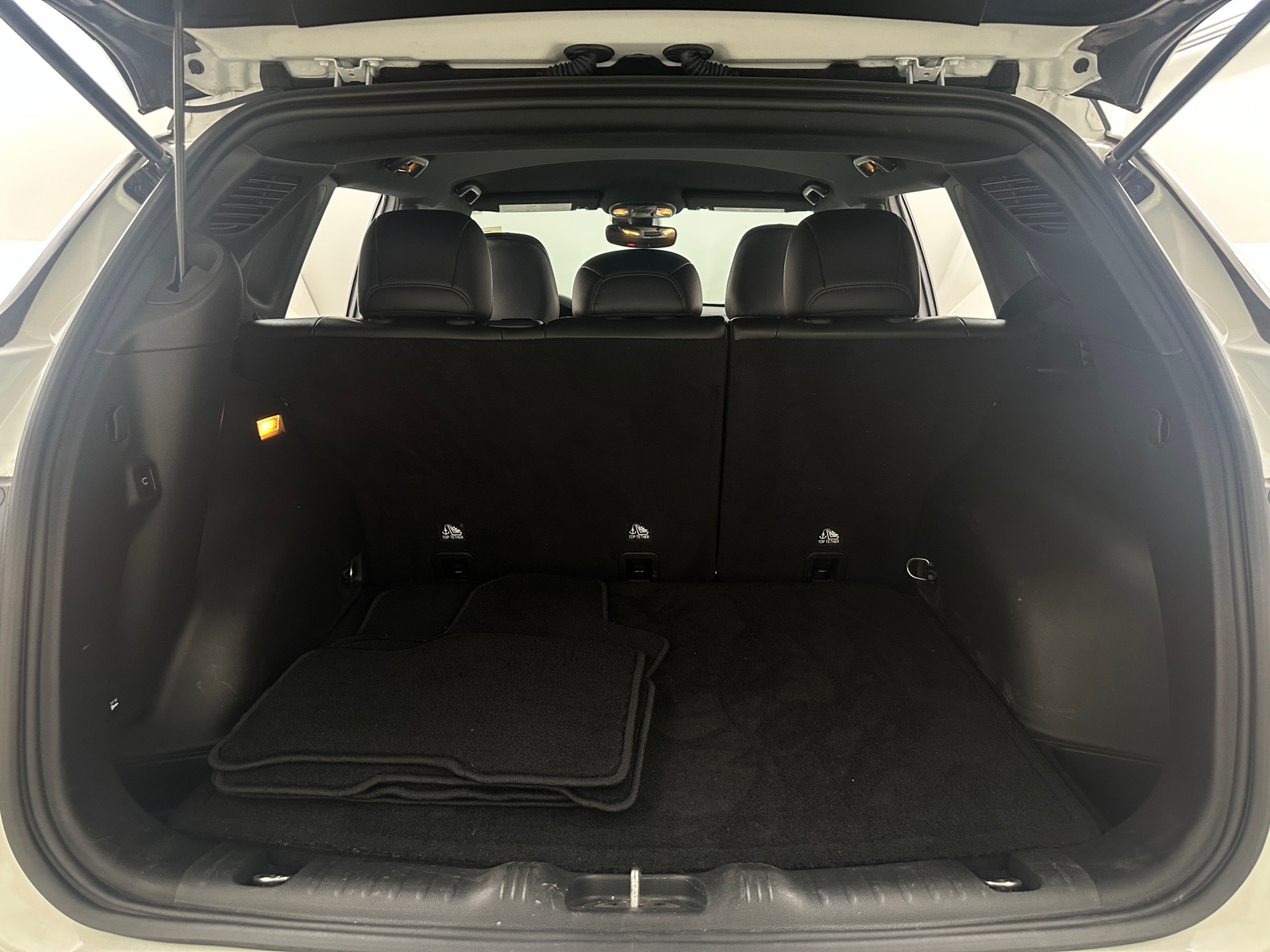 Thumbnail: 2023 Jeep Compass - 6