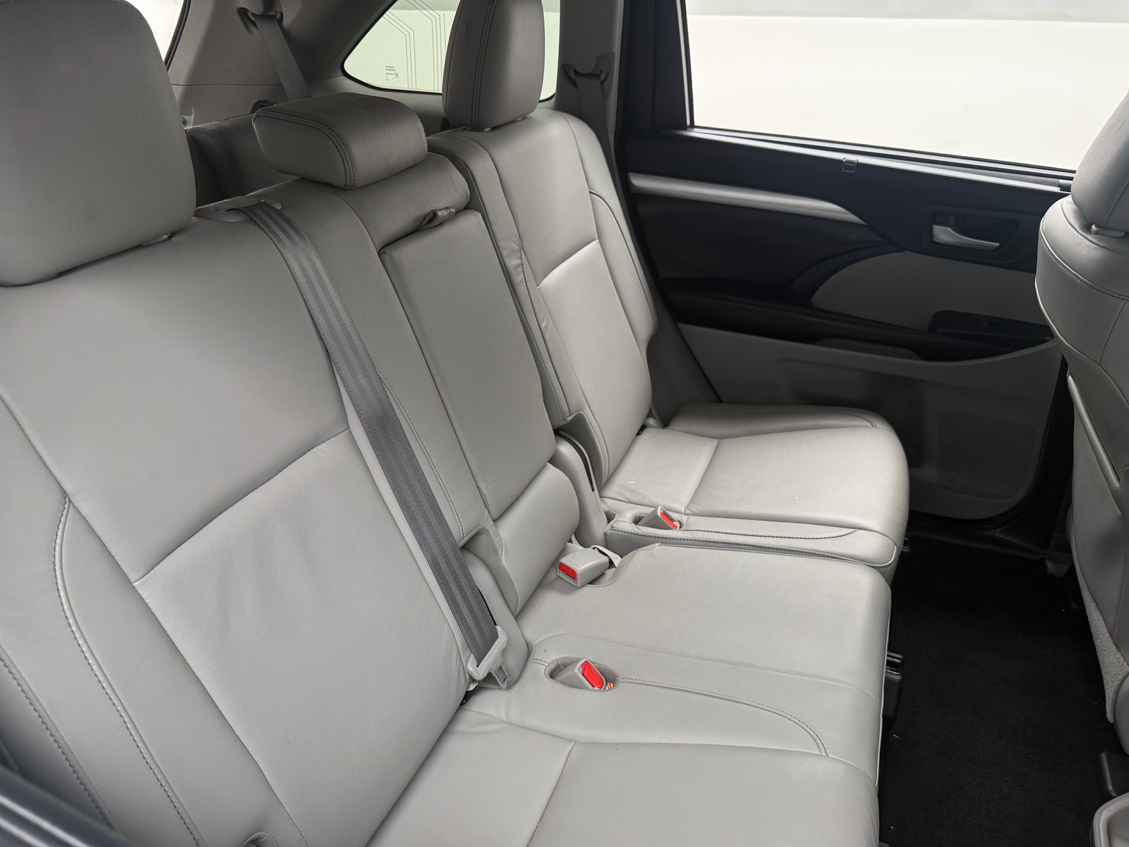 Thumbnail: 2017 Toyota Highlander - 5