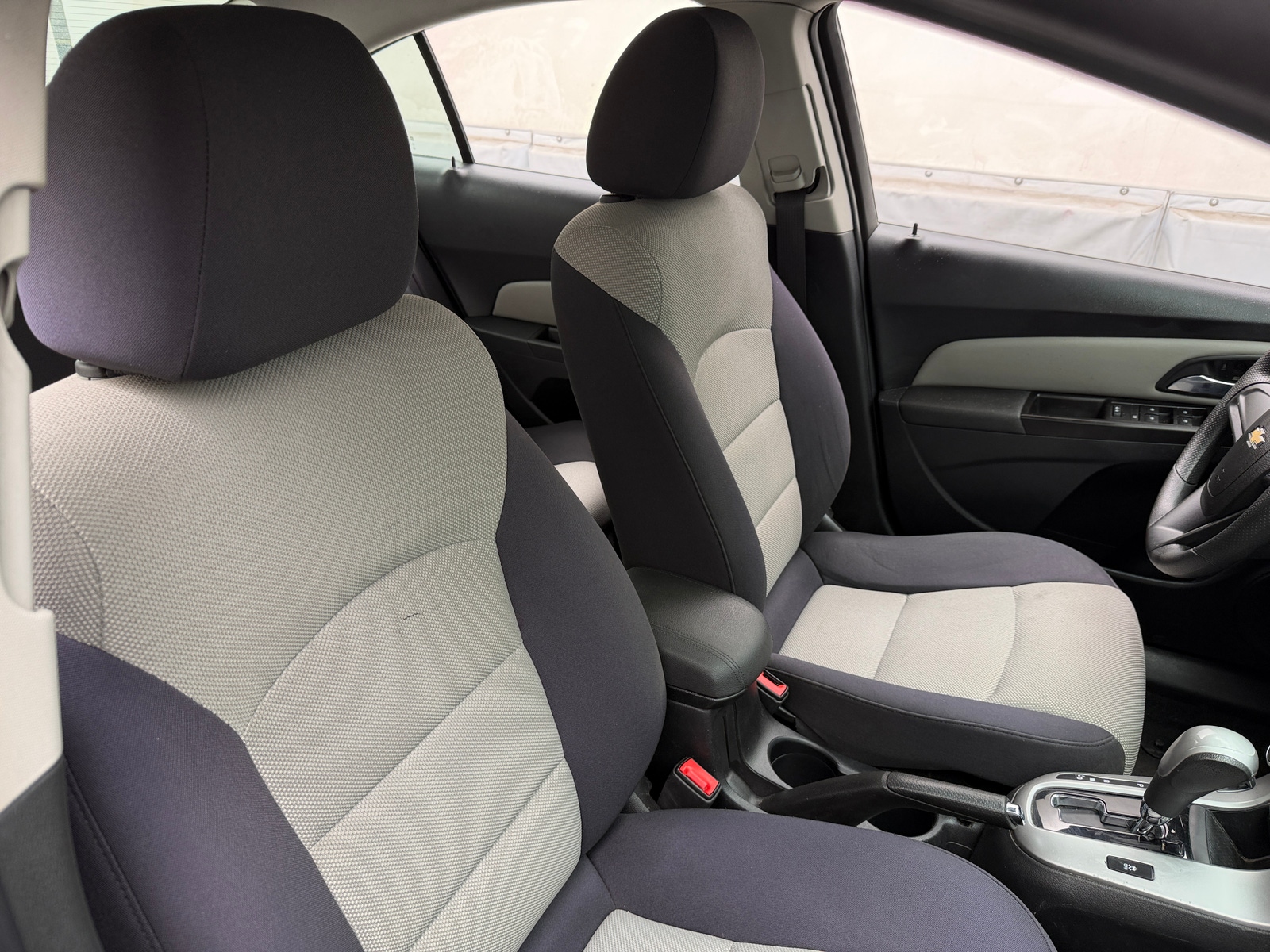 Thumbnail: 2015 Chevrolet Cruze - 2
