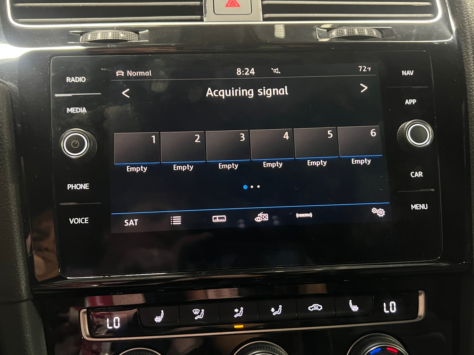 Thumbnail: 2019 Volkswagen Golf - 3