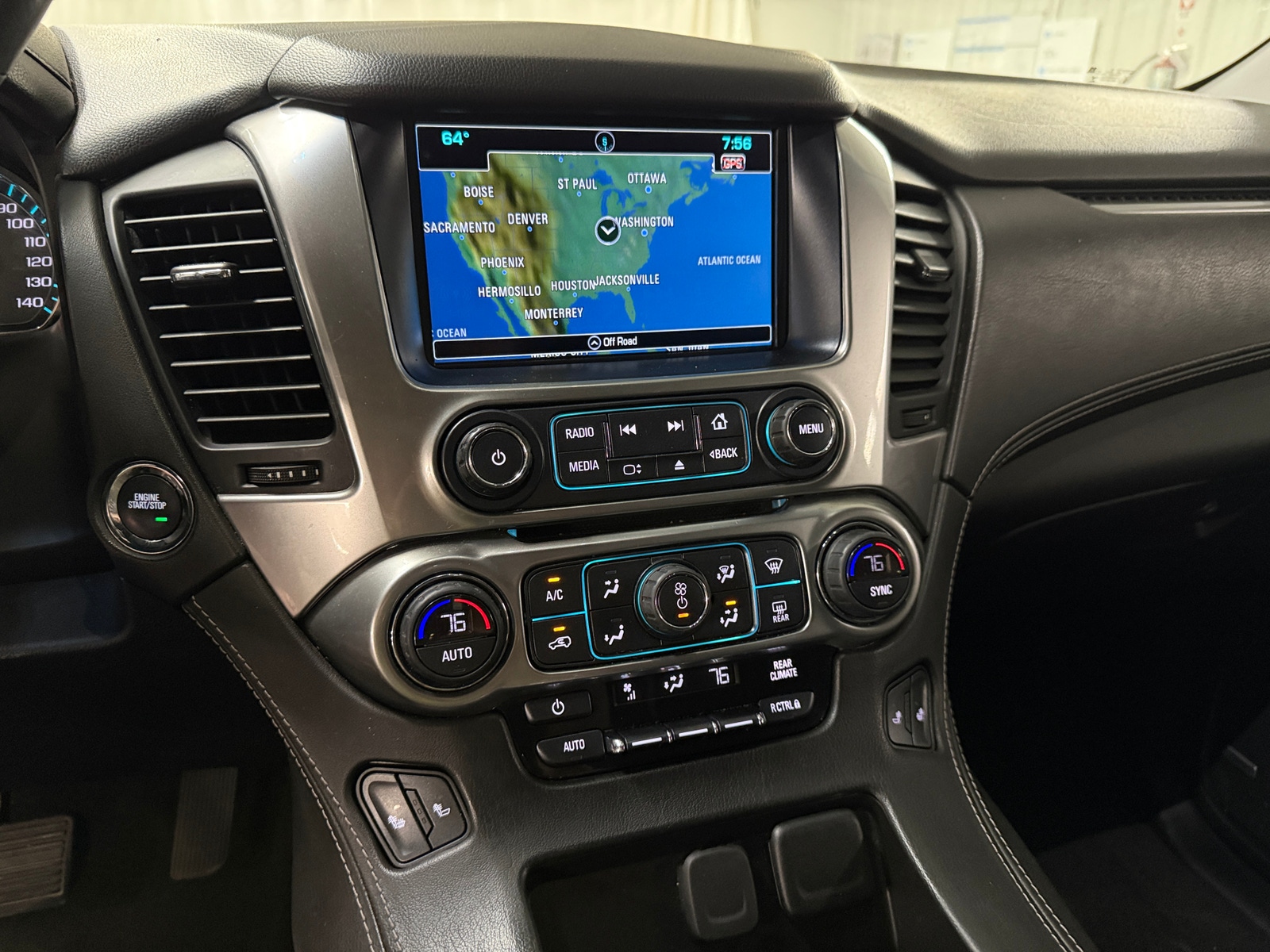 Thumbnail: 2018 Chevrolet Tahoe - 3