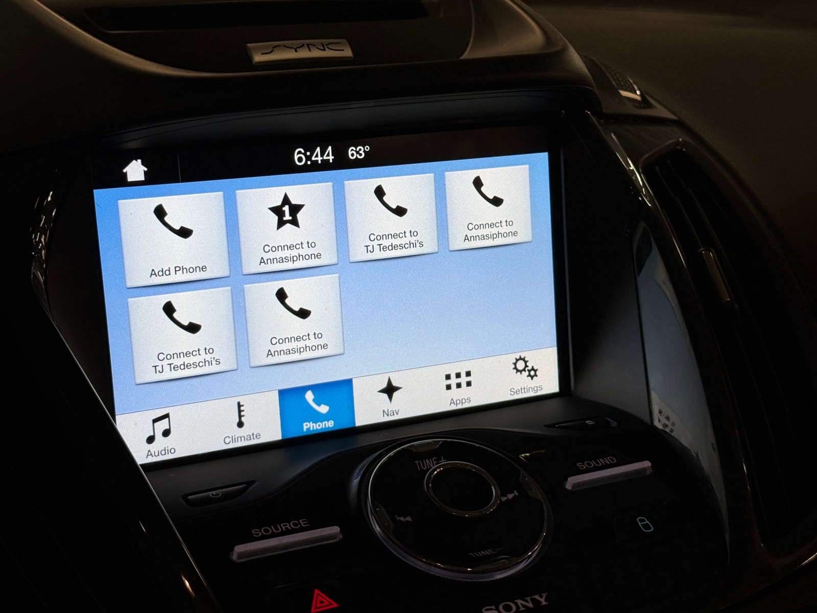 Thumbnail: 2016 Ford Escape - 3