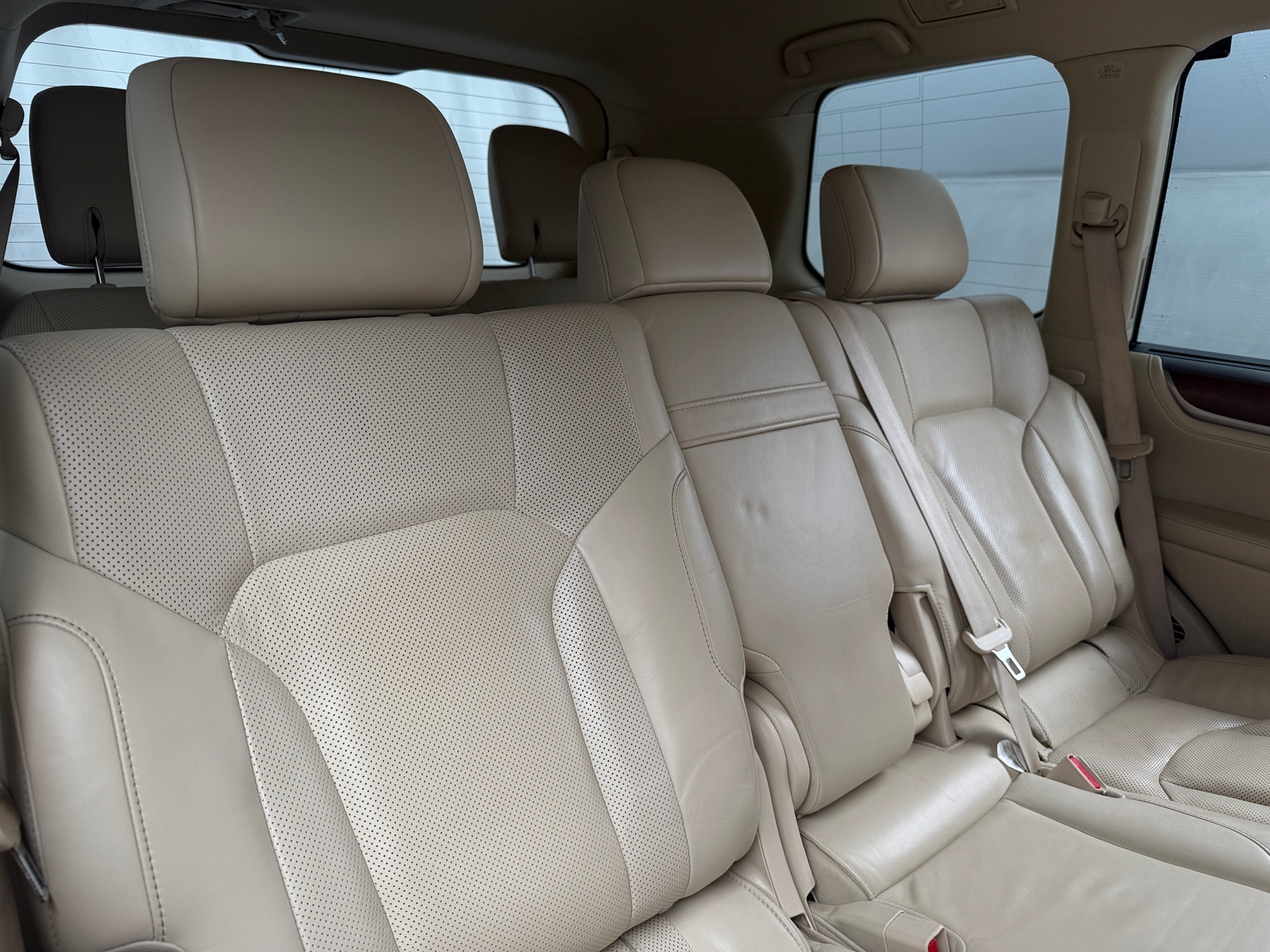Thumbnail: 2016 Lexus LX - 5