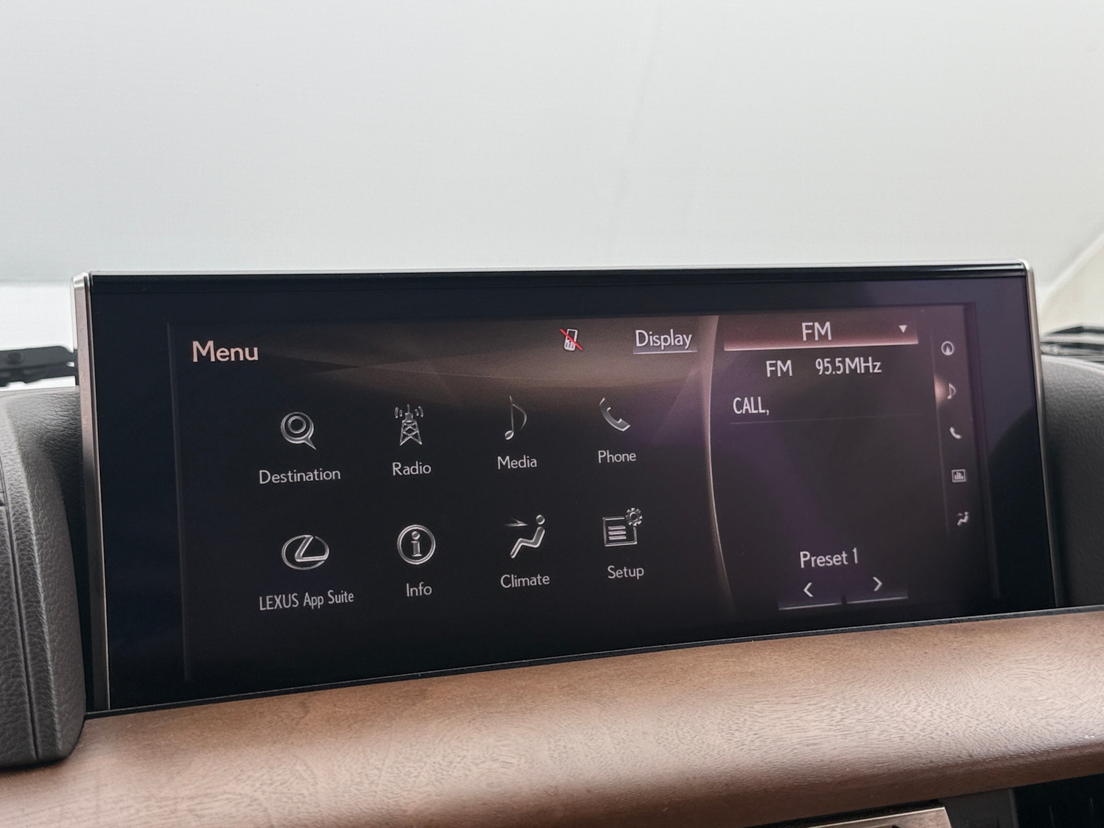 Thumbnail: 2016 Lexus LX - 3
