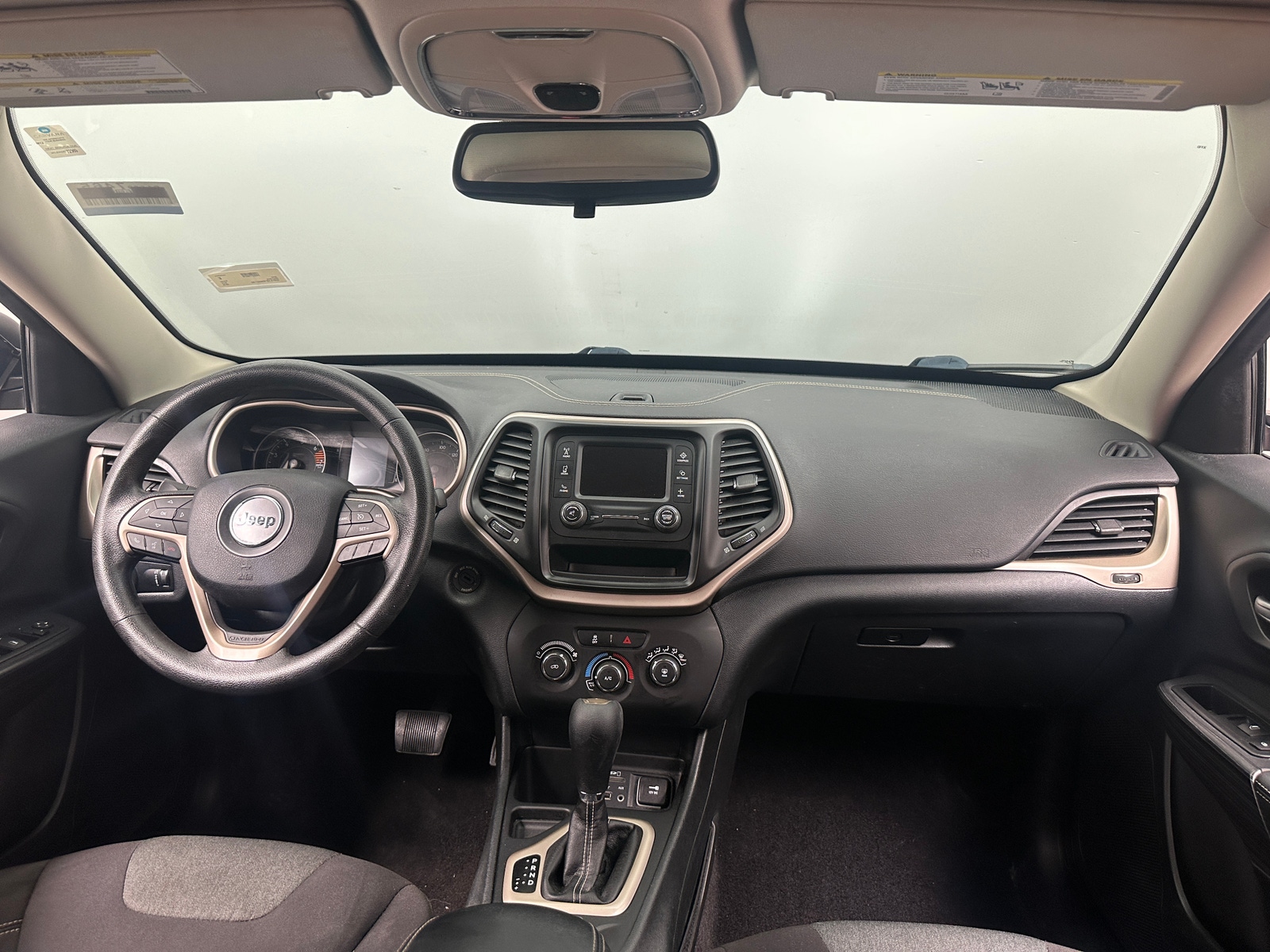 Thumbnail: 2016 Jeep Cherokee - 3