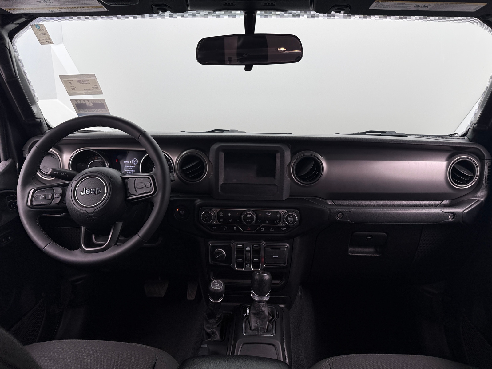 Thumbnail: 2023 Jeep Gladiator - 3
