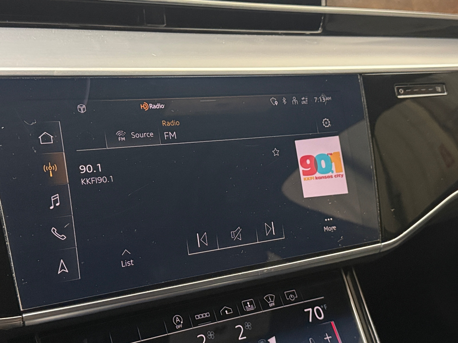 Thumbnail: 2021 Audi A8 - 3