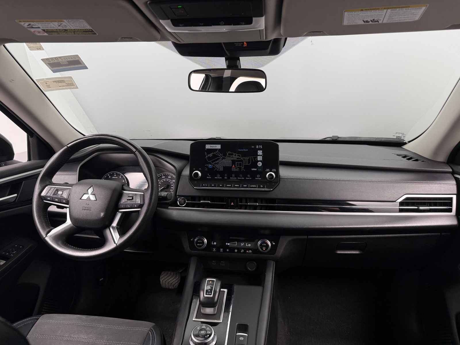 Thumbnail: 2023 Mitsubishi Outlander - 2